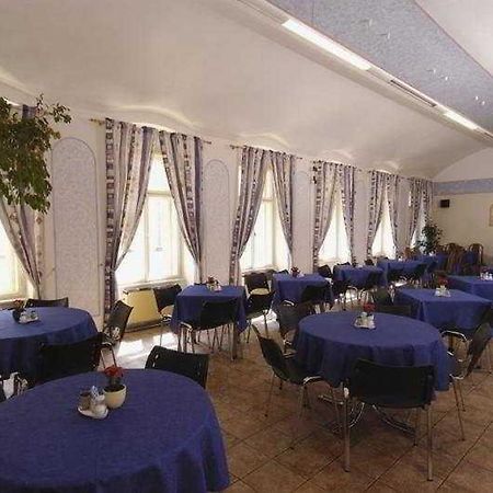 Hostel Junior Prague Luaran gambar